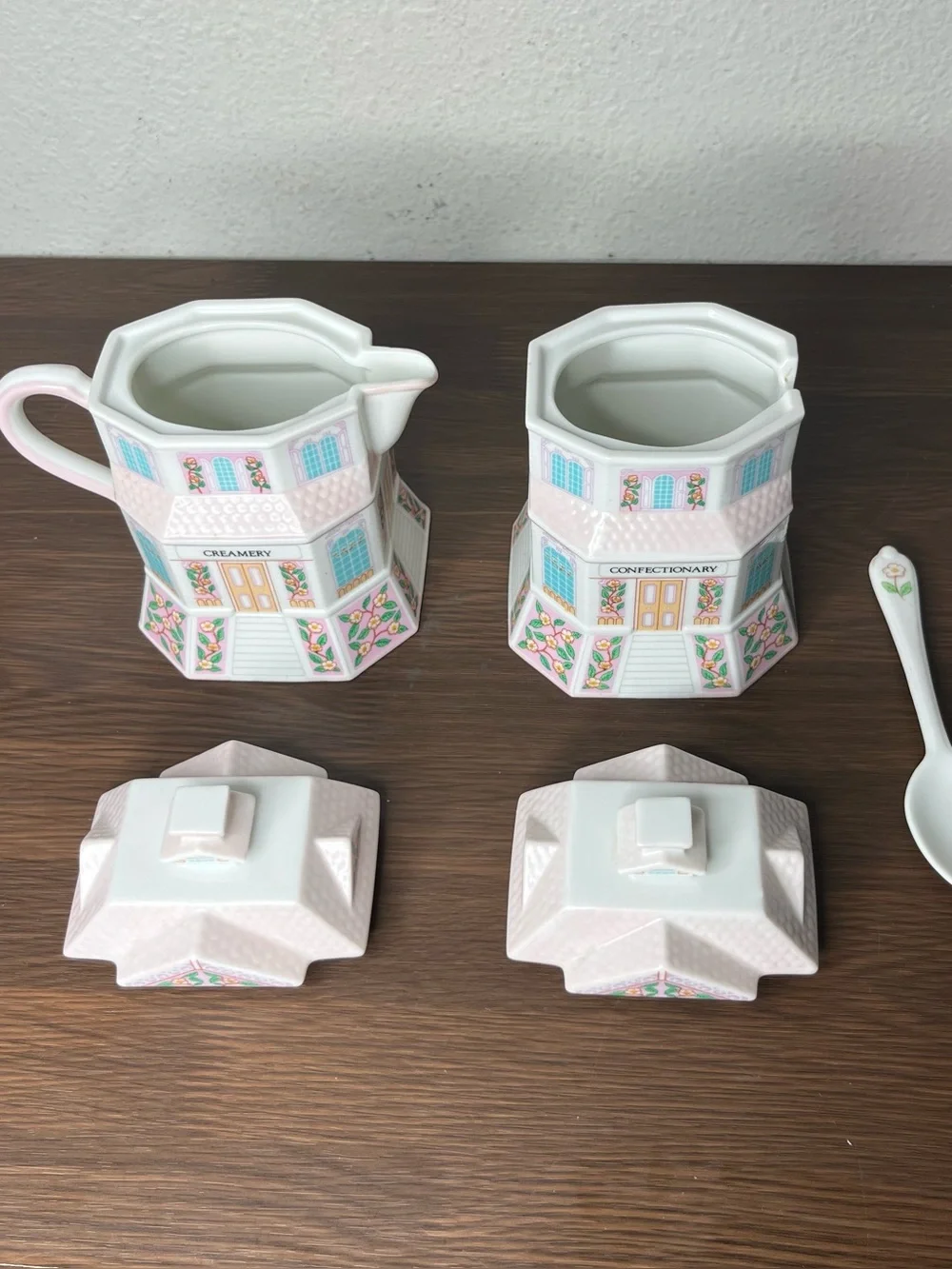 Lenox Village Confectionery And Creamery Sugar & Creamer Set w/ Spoon 1991